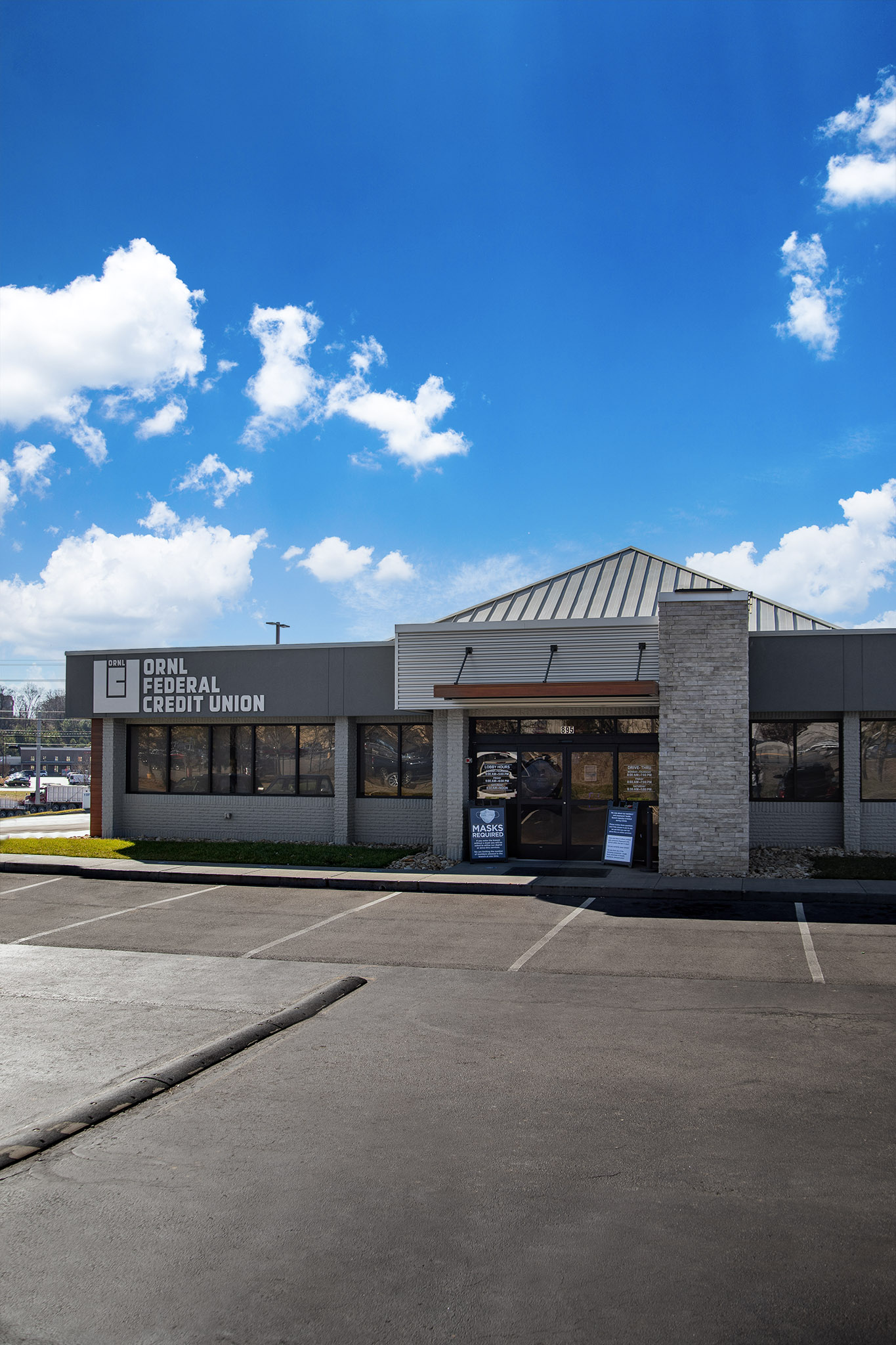 Exterior building of Lenoir City branch