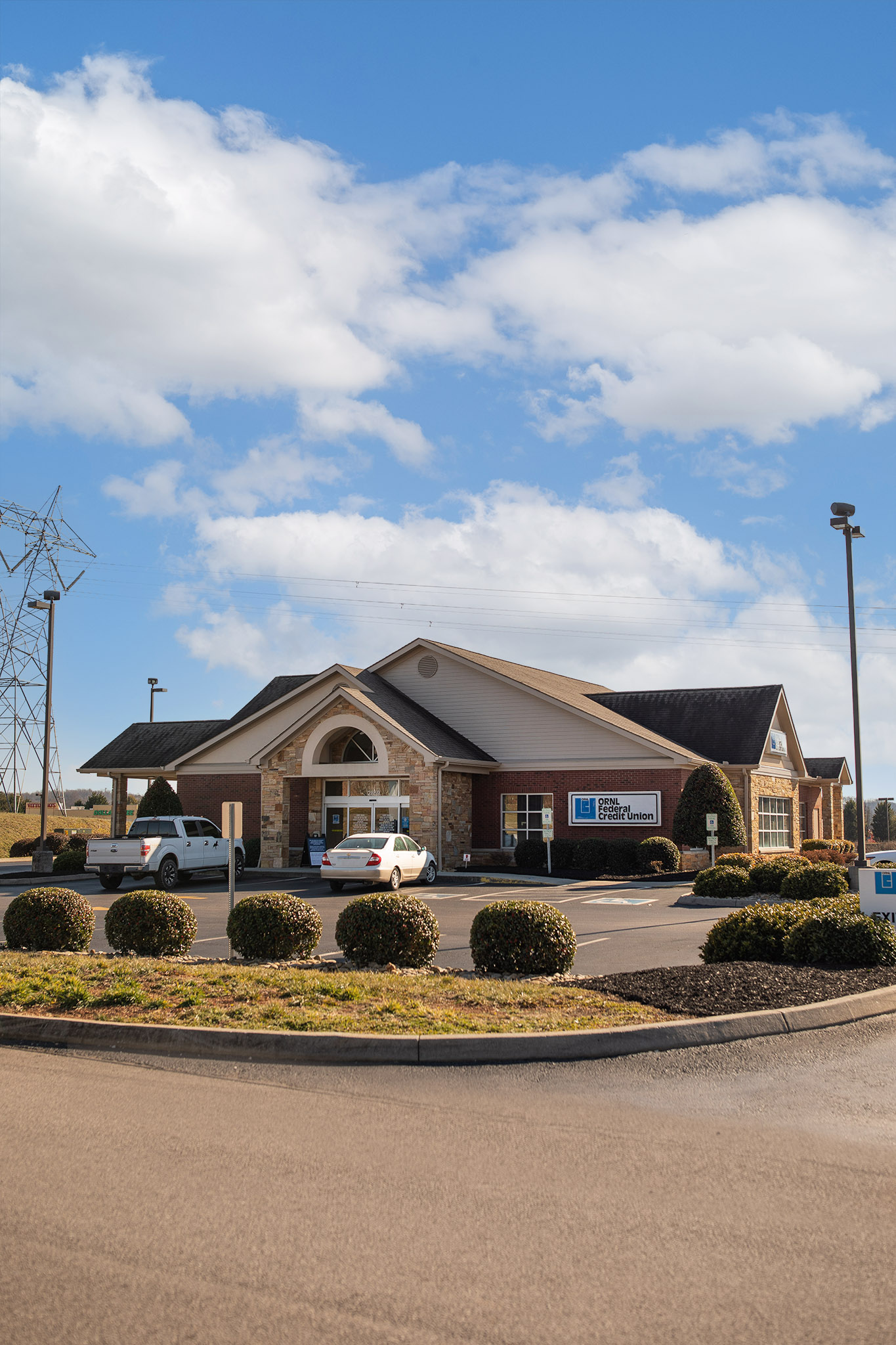 Exterior building of Loudon branch