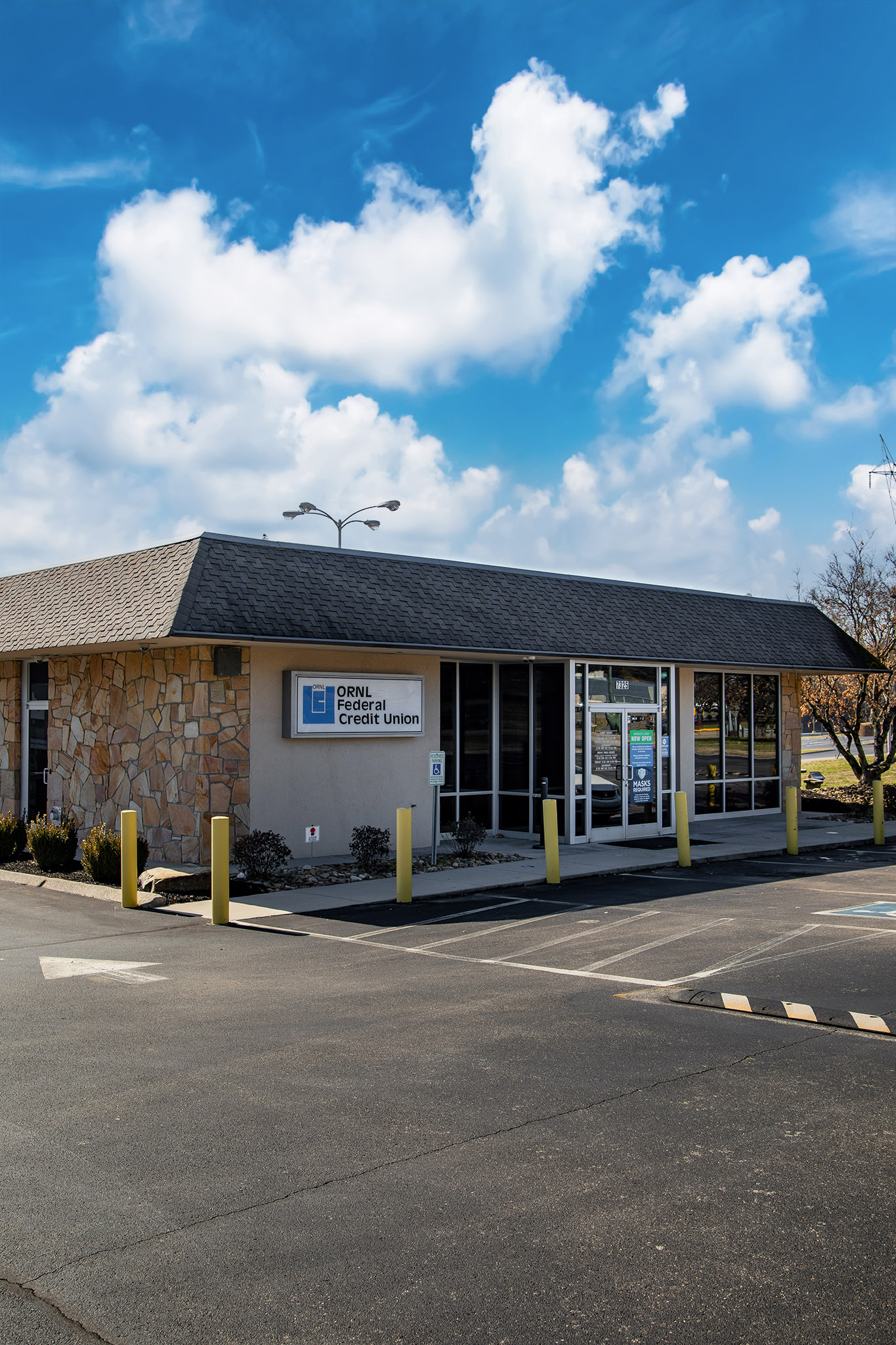 Exterior building of South Knoxville branch